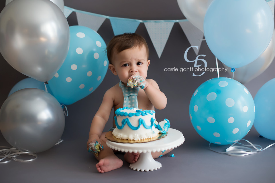 1st Birthday Cake Smash
 Raphael 1 Year Atlanta Baby graphy