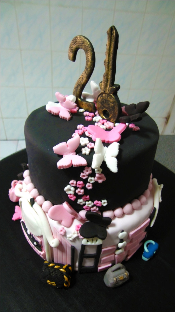 21st Birthday Cakes For Her
 My Sugar Bakes Winnie s 21st Birthday Cake