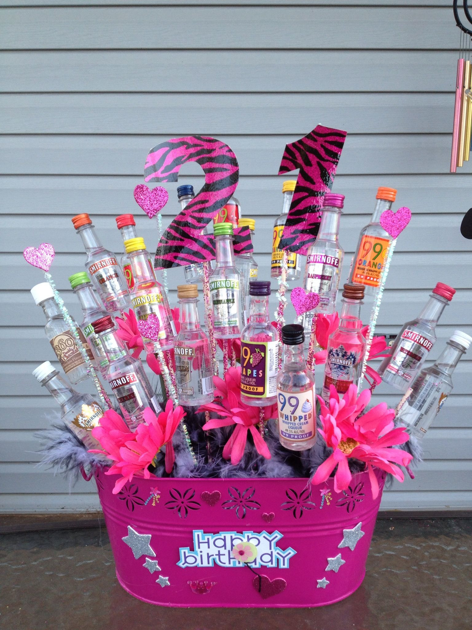 21St Birthday Gift Basket Ideas
 Great t idea easy to make 21st Birthday t idea