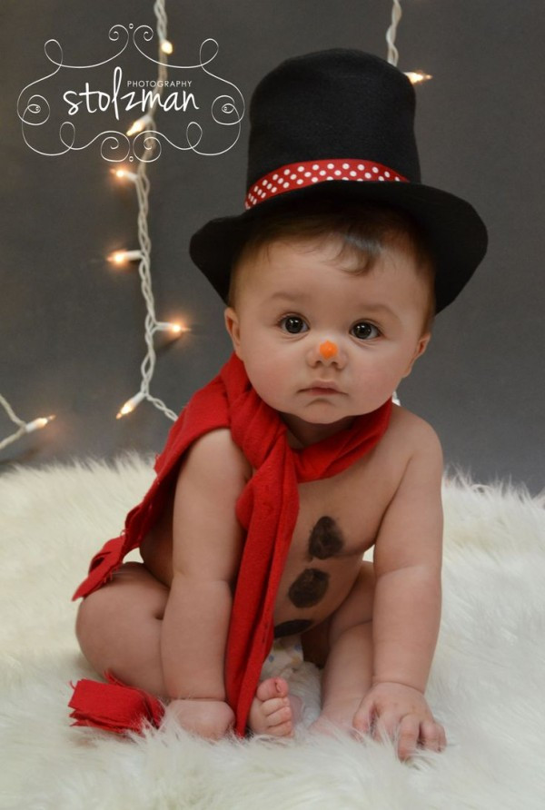 6 Month Old Christmas Gift Ideas
 20 Christmas Picture Ideas with Babies Capturing Joy