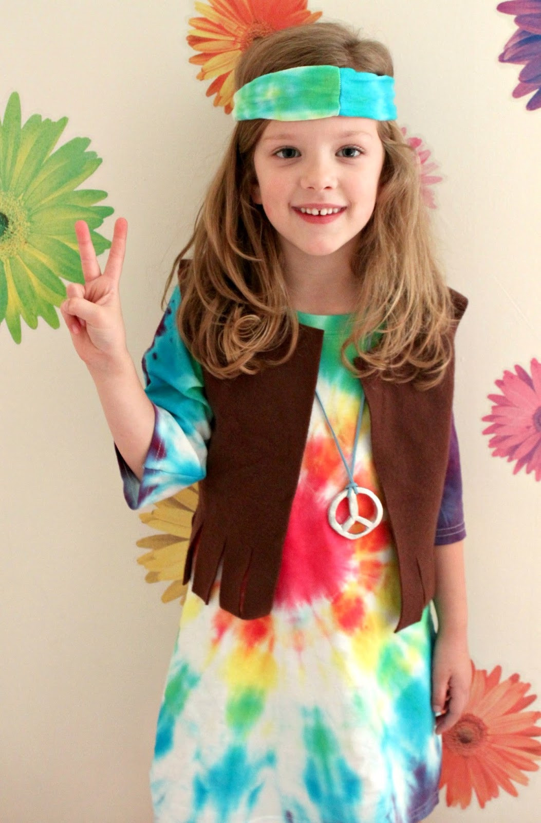 60S Costumes DIY
 EAT SLEEP MAKE Kid s Hippie Costume Tutorial