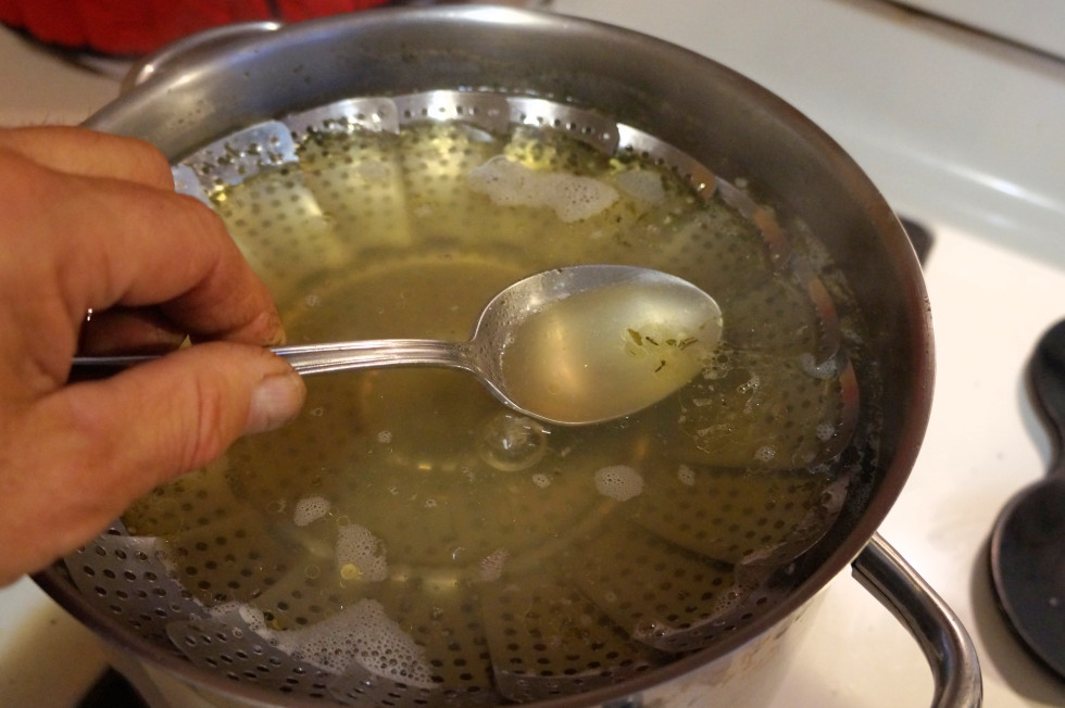 Alton Brown Chicken Soup
 Making Alton Brown’s Chicken Soup Stock