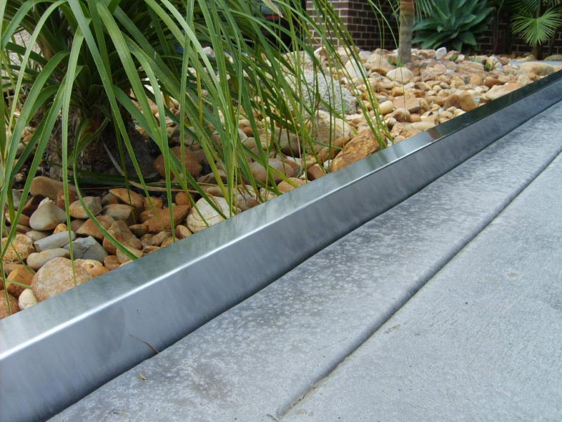 Aluminum Landscape Edging
 Metal Landscape Edging For Accurate And Elegant Landscape