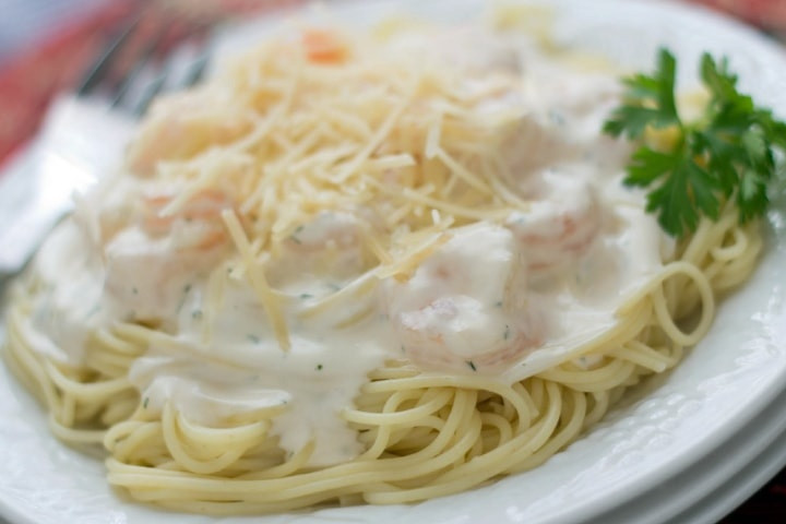 Angel Hair Pasta With Shrimp And Alfredo Sauce
 Creamy Garlic Shrimp with Angel Hair Pasta