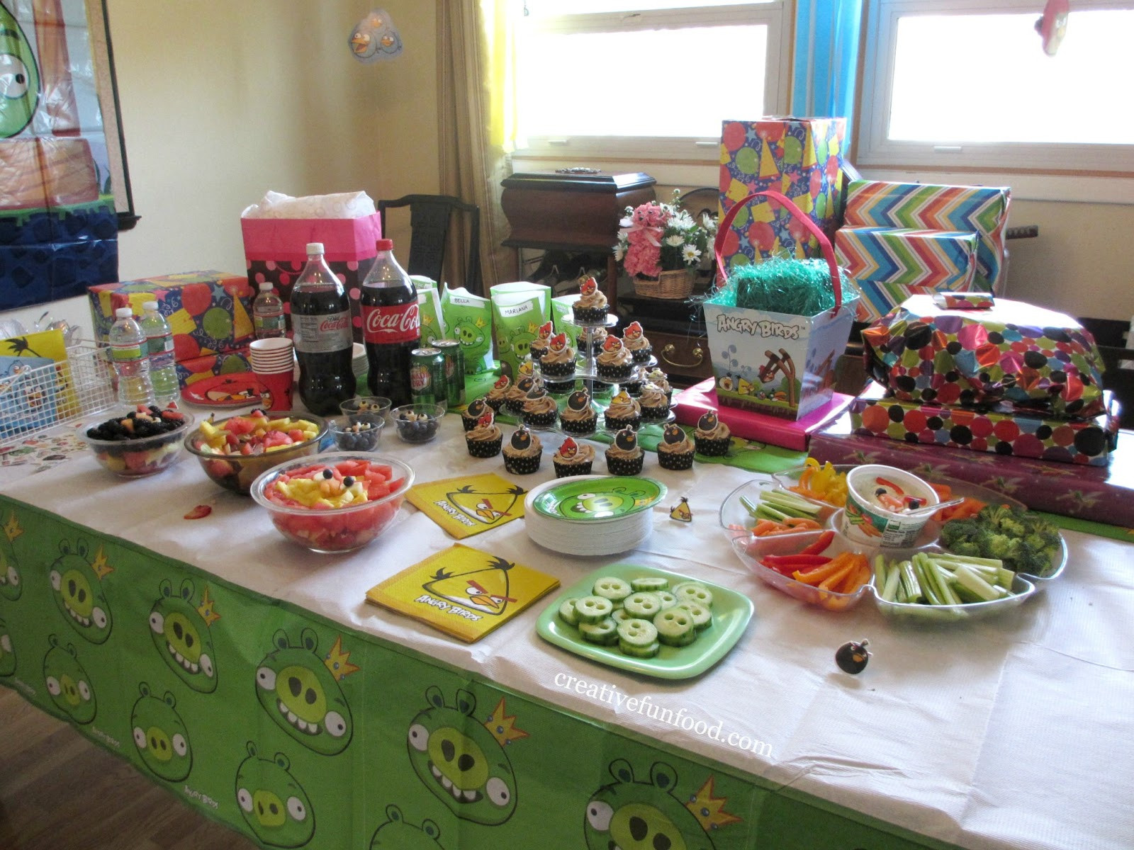 Angry Birds Party Food Ideas
 Creative Food Angry Birds Birthday Party Ideas