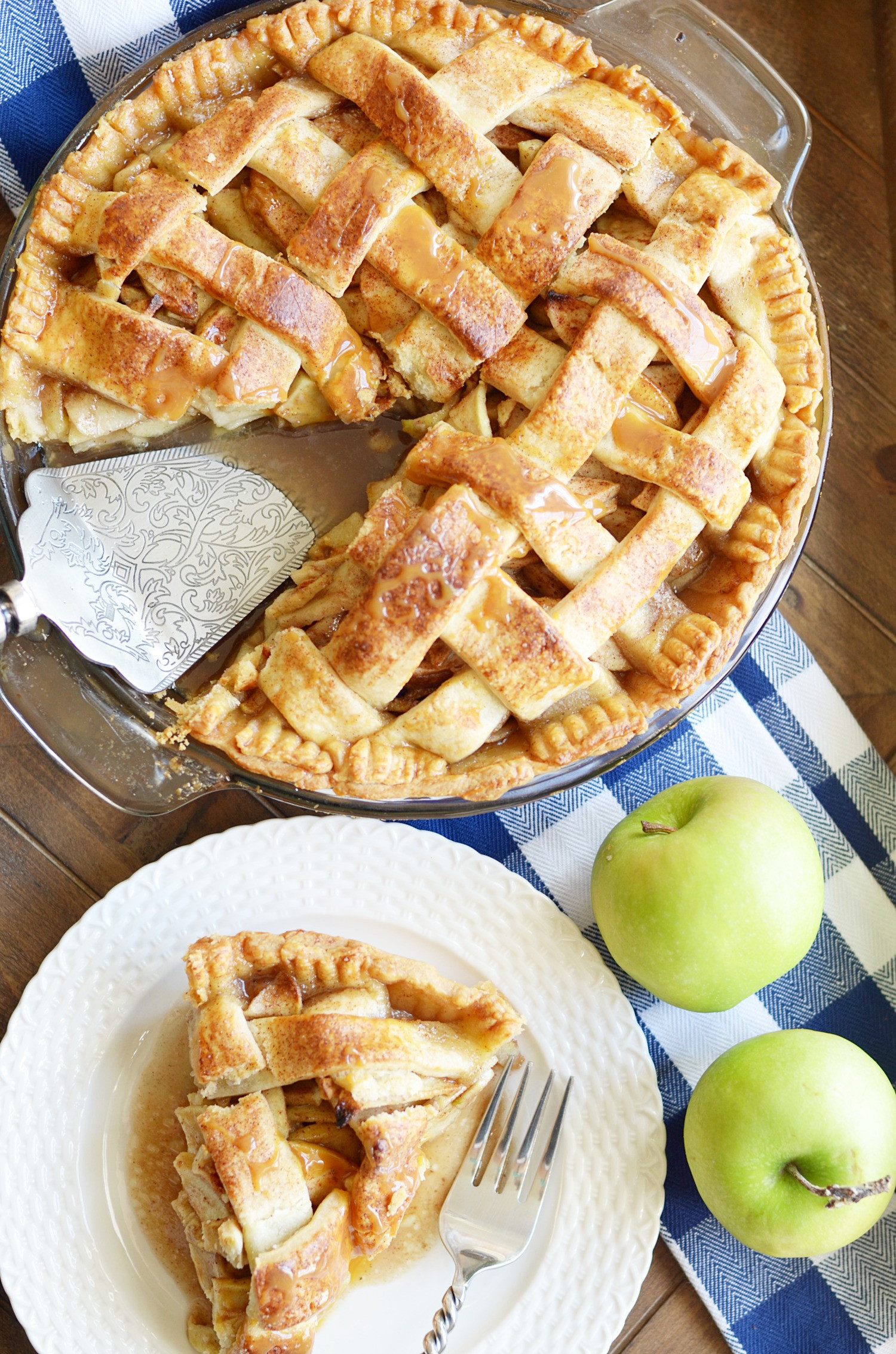 Apple Pie Recipe Paula Deen
 Paula Deen s Apple Pie Something Swanky