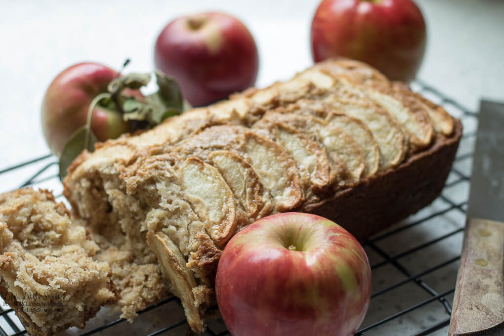 Apple Quick Bread
 Homemade Apple Quick Bread