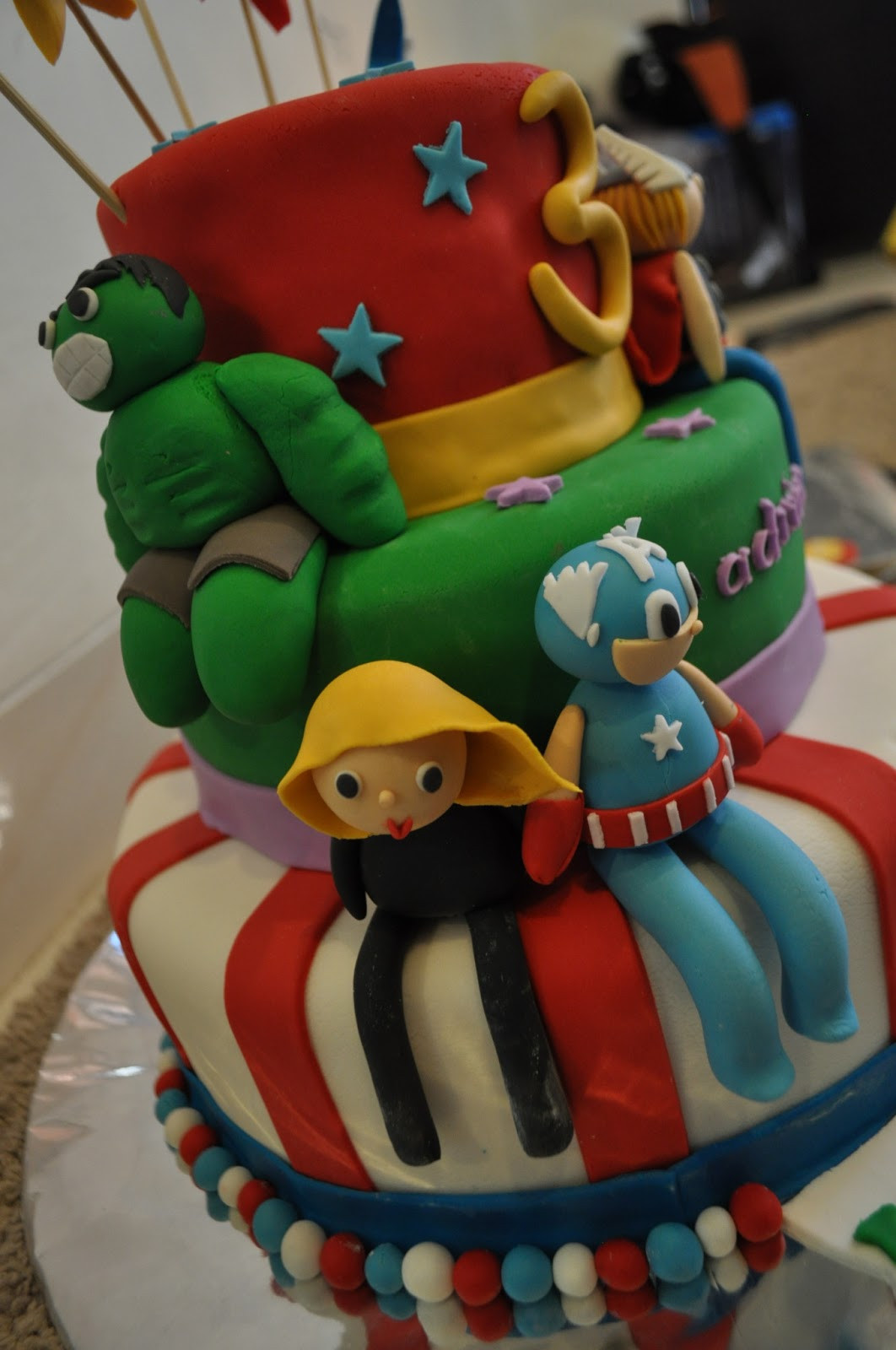 Avengers Birthday Cakes
 momatoye Avengers Birthday Cake Ocii