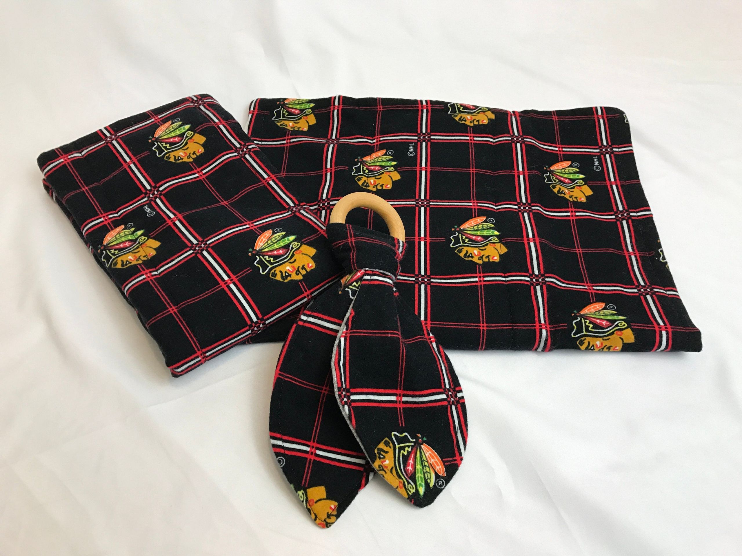 Baby Gifts Chicago
 Chicago Blackhawks Baby Gift Set Chicago Blackhawks Burp