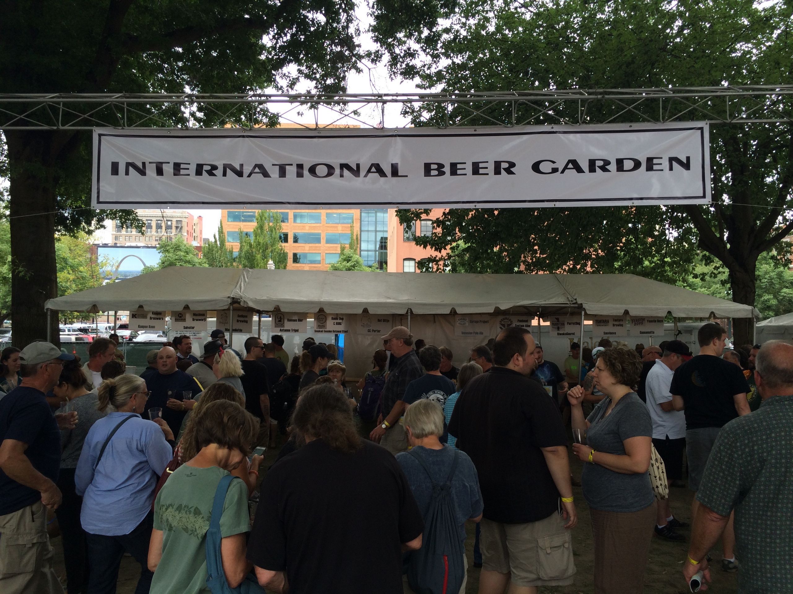 Backyard Beer Fest Arlington
 Reviewing the Beers at the 2015 Oregon Brewers Festival