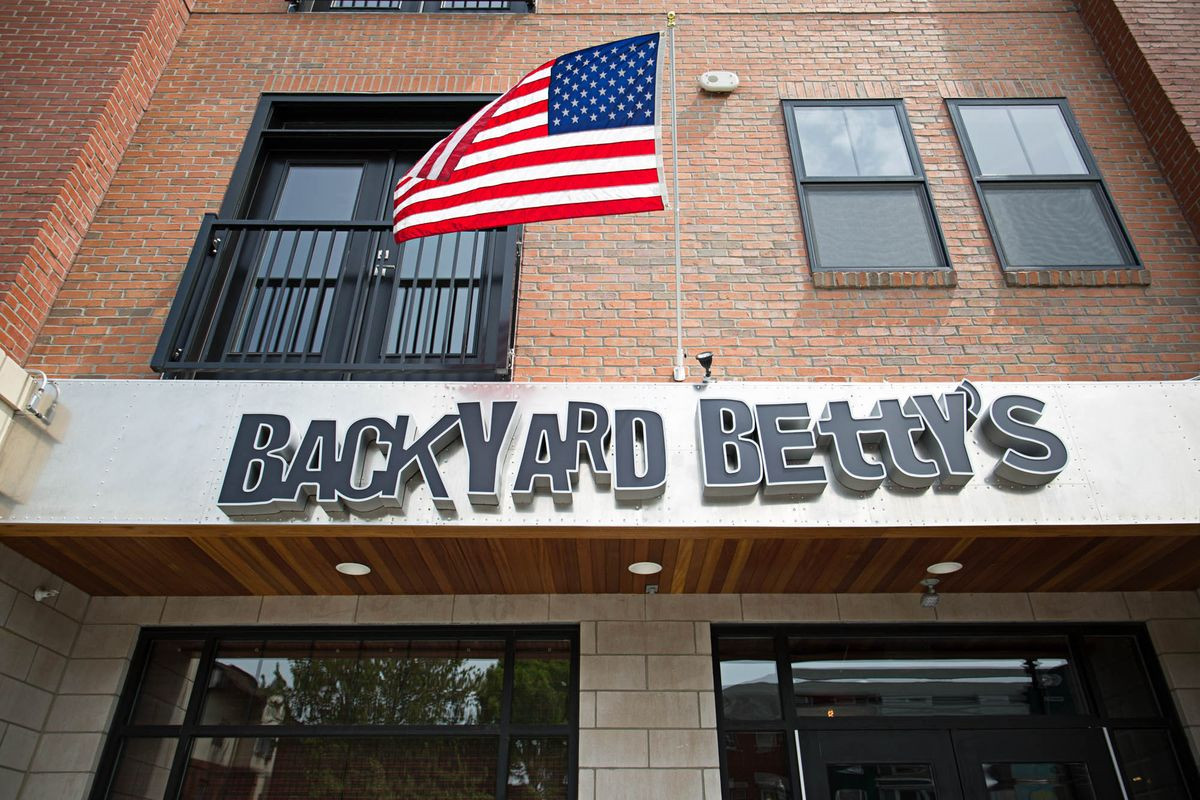 Backyard Betty'S South Boston
 Backyard Betty’s Opens in Southie Eater Boston