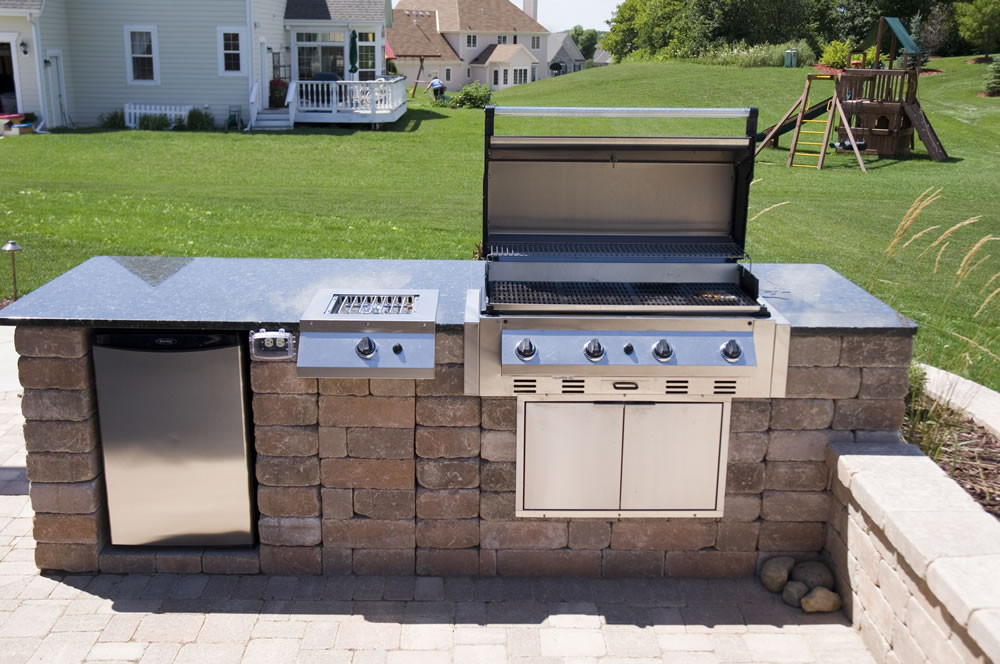 Backyard Built In Grill
 Outdoor Kitchens