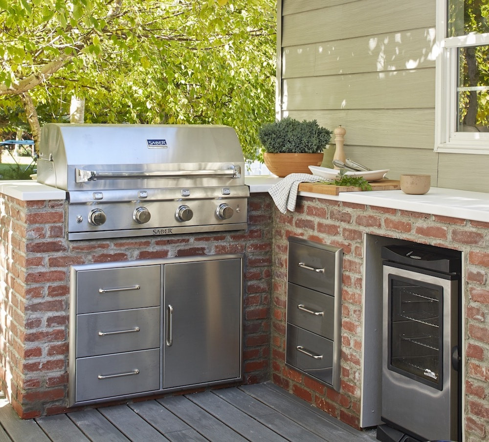 Backyard Built In Grill
 How We DIYed Our Built In Grill Chris Loves Julia