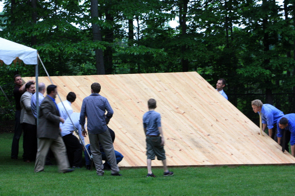 Backyard Dance Floor
 tips for hosting a backyard wedding