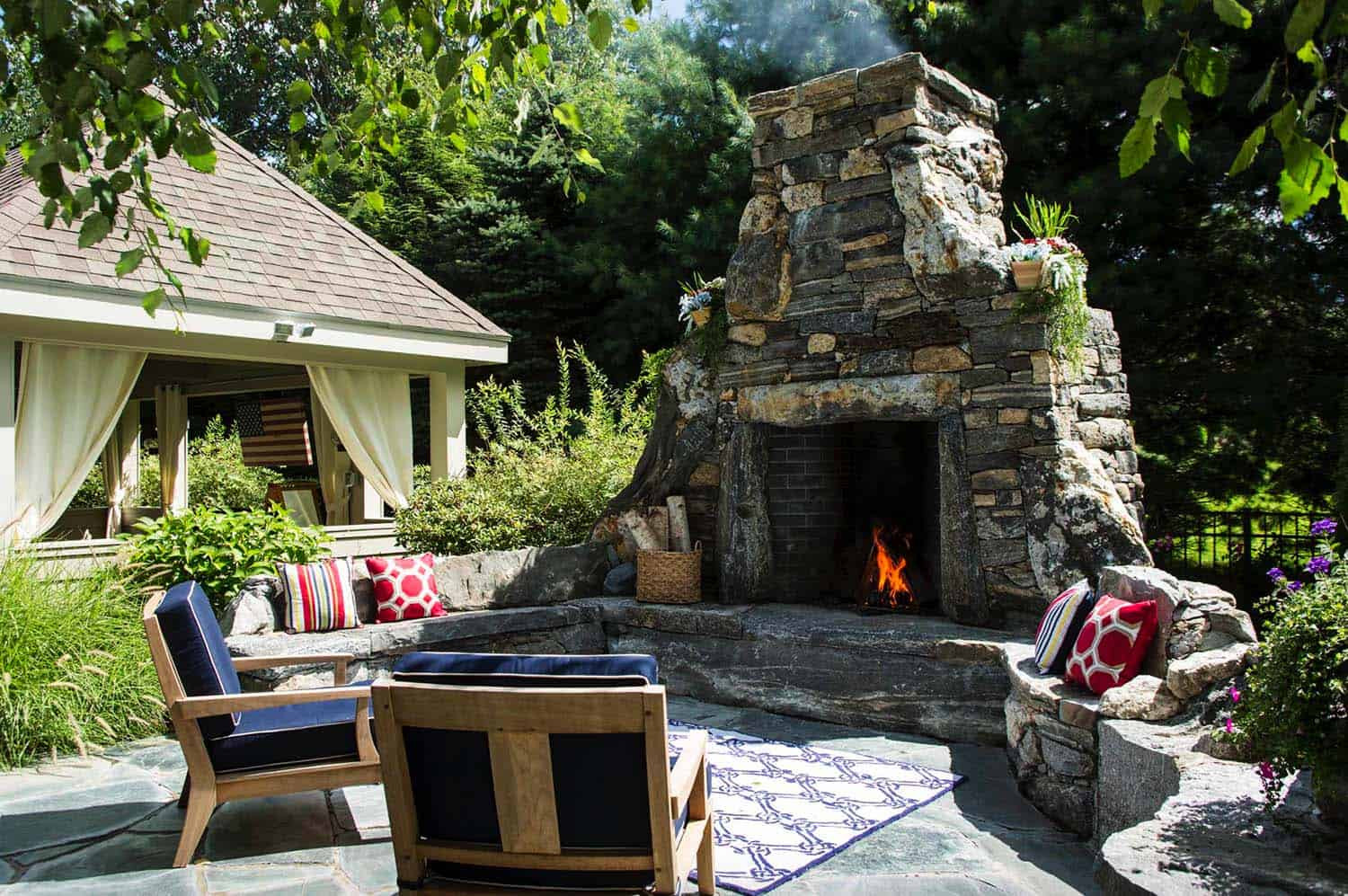 Backyard Fireplace Ideas
 30 Irresistible outdoor fireplace ideas that will leave
