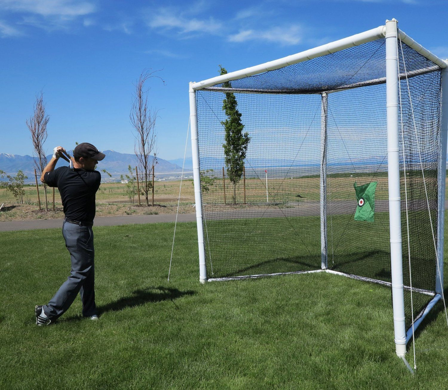 Backyard Golf Net
 Turn your backyard into a driving range with this full