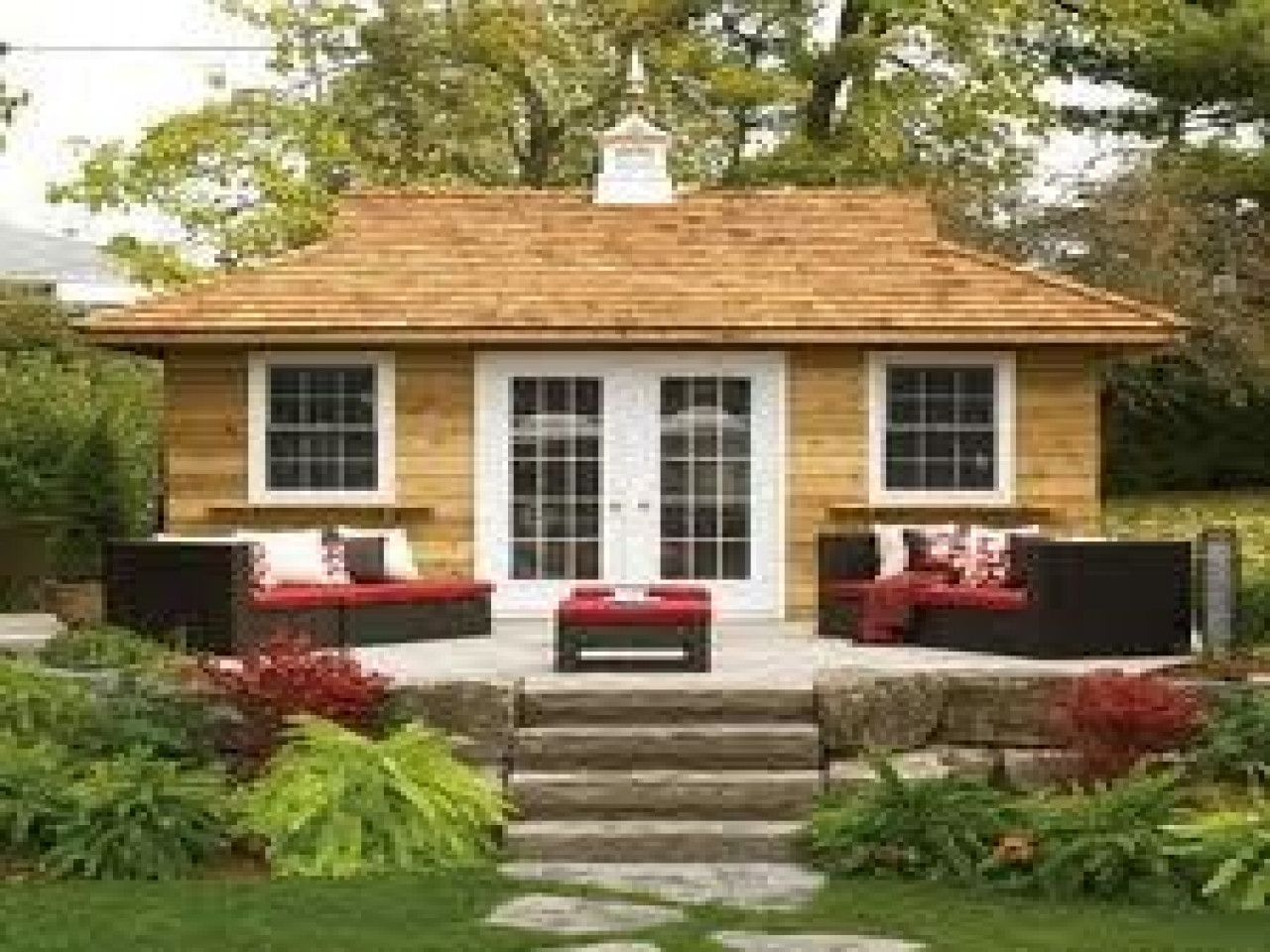 Backyard Guest Cottages
 Small Backyard Guest House Ideas Mother in Law Backyard