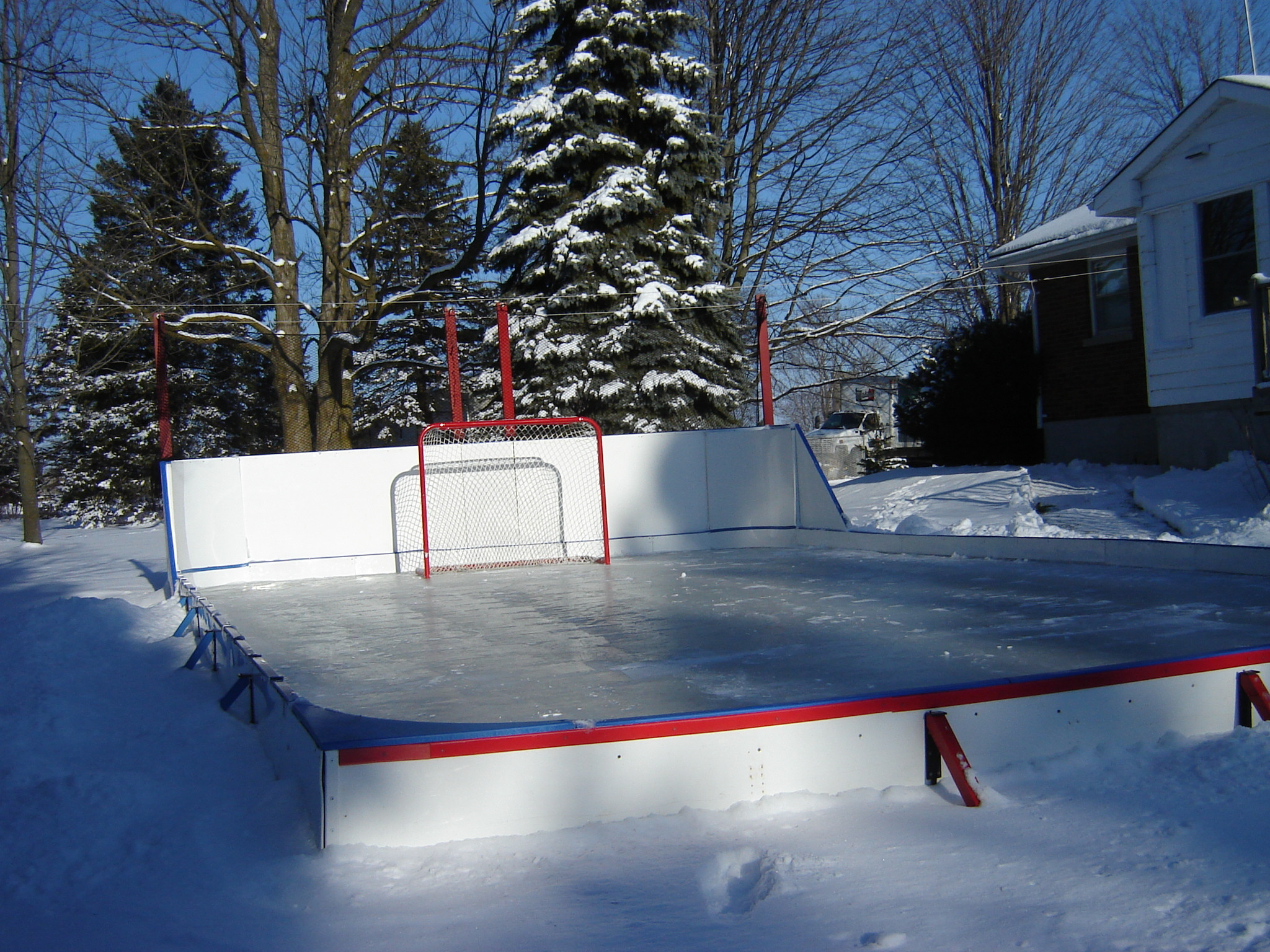 Backyard Ice Rink Boards
 snow boarder puck board for ramps and boxes