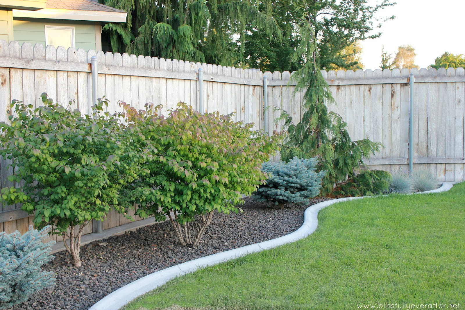 Backyard Ideas Pictures
 Patio Makeover on a bud  Blissfully Ever After