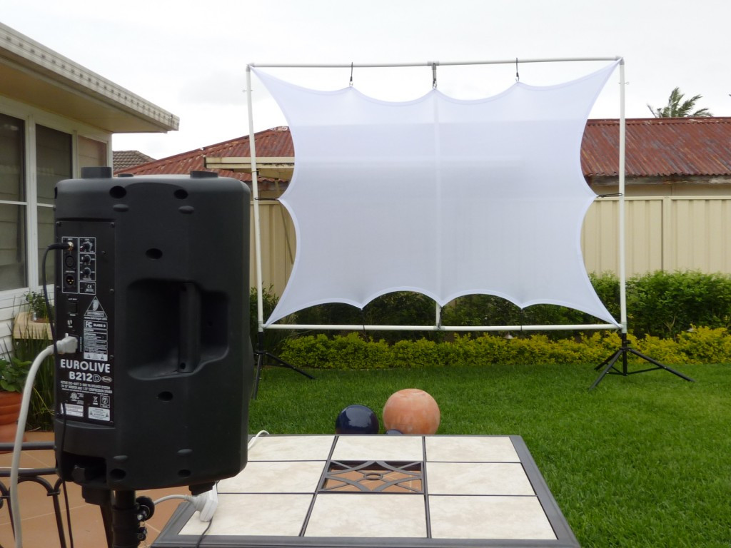 Backyard Projector Screens
 Stretch Outdoor Projection Screens Weatherproof