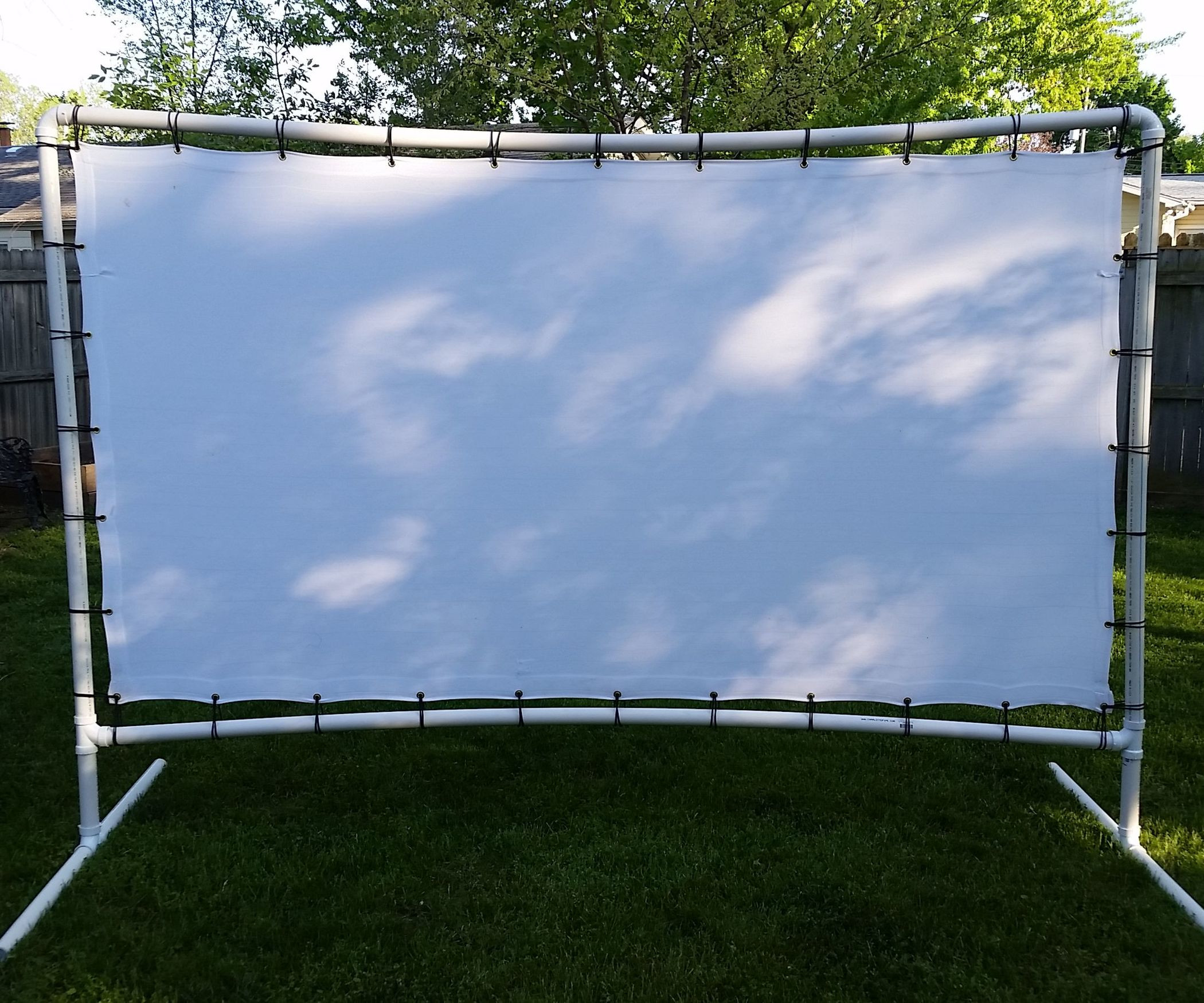 Backyard Projector Screens
 Backyard Movie Screen 9 Steps with