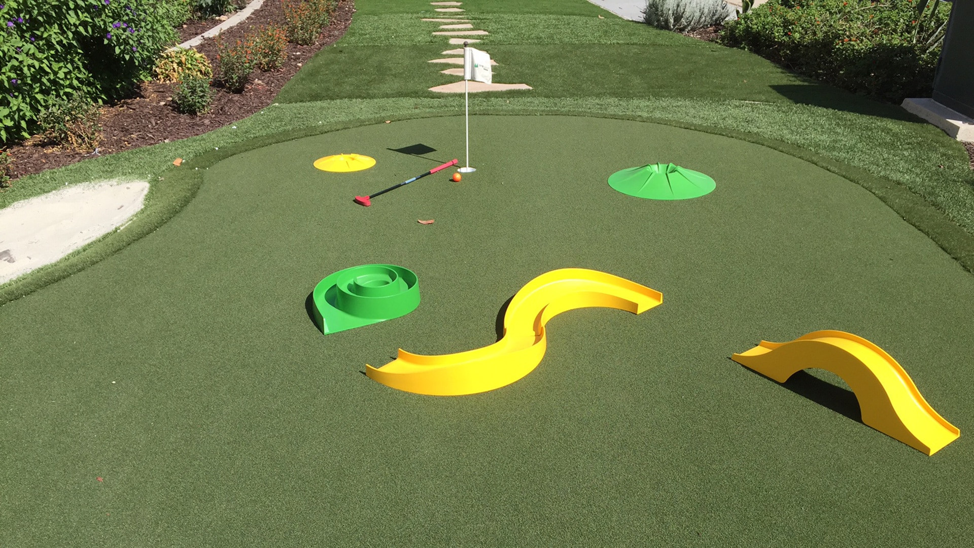 Backyard Putting Green Kit
 5 Ways to Add Outdoor Play to Your Yard SYNLawn