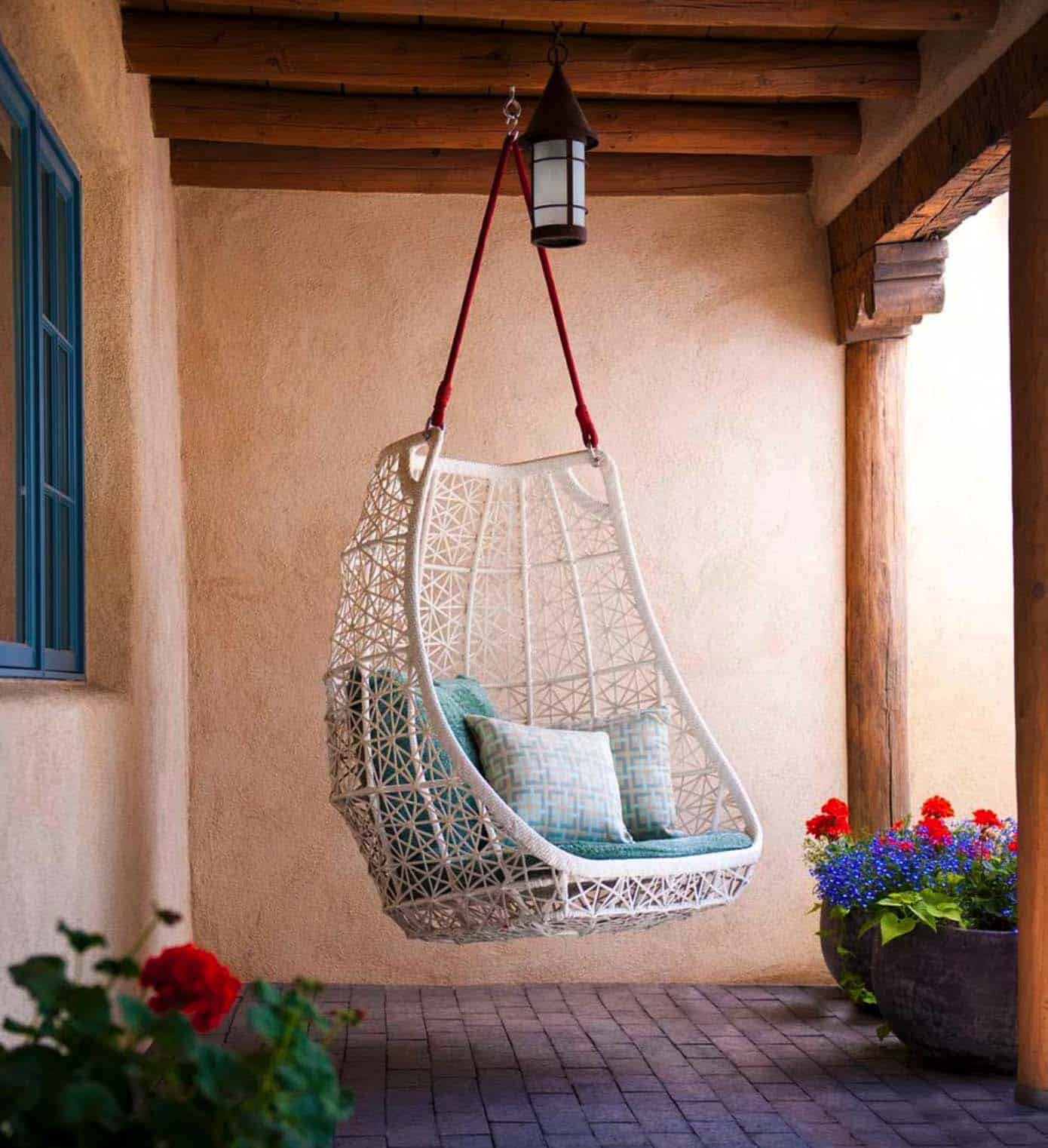Backyard Swing Bed
 27 Absolutely fabulous outdoor swing beds for summertime