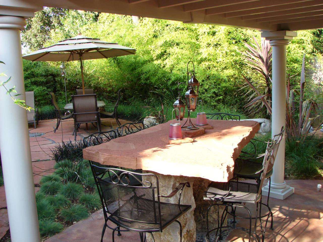 Backyard Table Ideas
 Stone Patio Tables Ideas – HomesFeed
