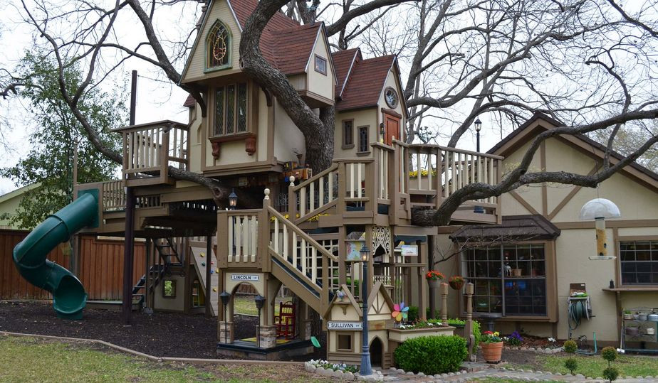 Backyard Tree Houses
 Elements To Include In A Kid s Treehouse To Make It Awesome