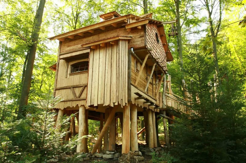 Backyard Tree Houses
 How to Build a Treehouse in the Backyard
