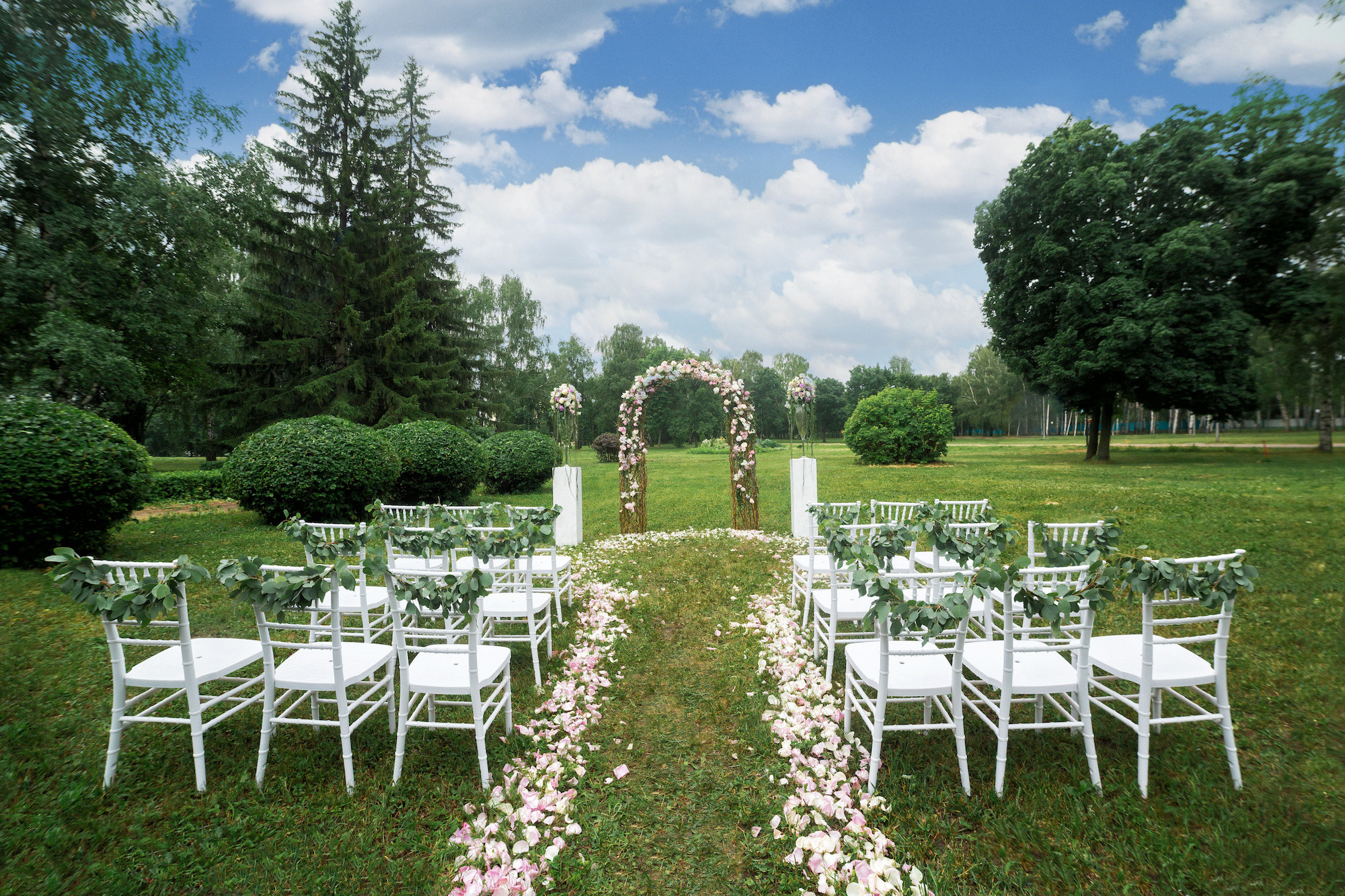 Backyard Wedding Venues
 What to Look For In Outdoor Wedding Venues