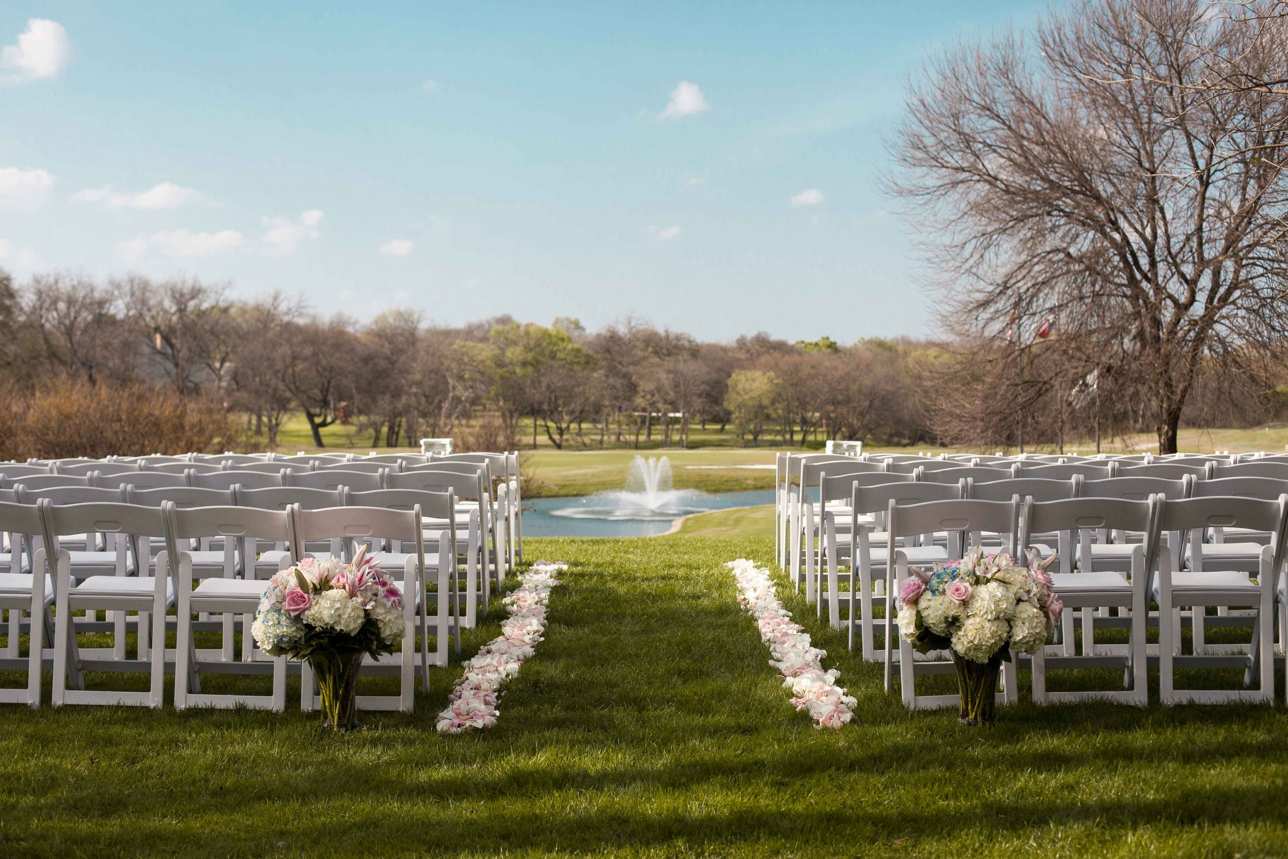 Backyard Wedding Venues
 5 Gorgeous Outdoor Wedding Venues in Dallas