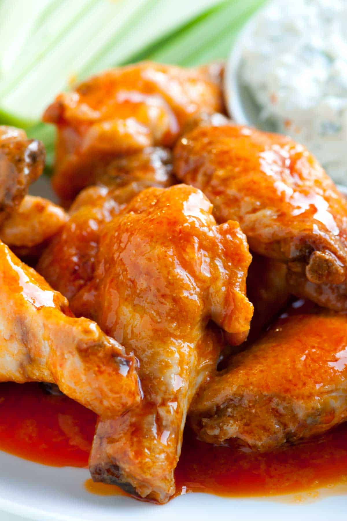 Baked Buffalo Chicken Wing Recipes
 How to Make Crispy Baked Buffalo Chicken Hot Wings