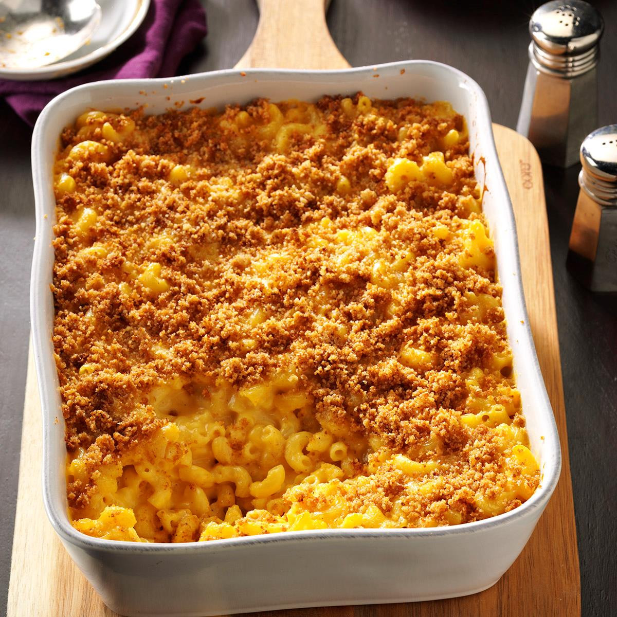 Baked Macaroni And Cheese For 50
 Baked Mac and Cheese Insanely Tasty