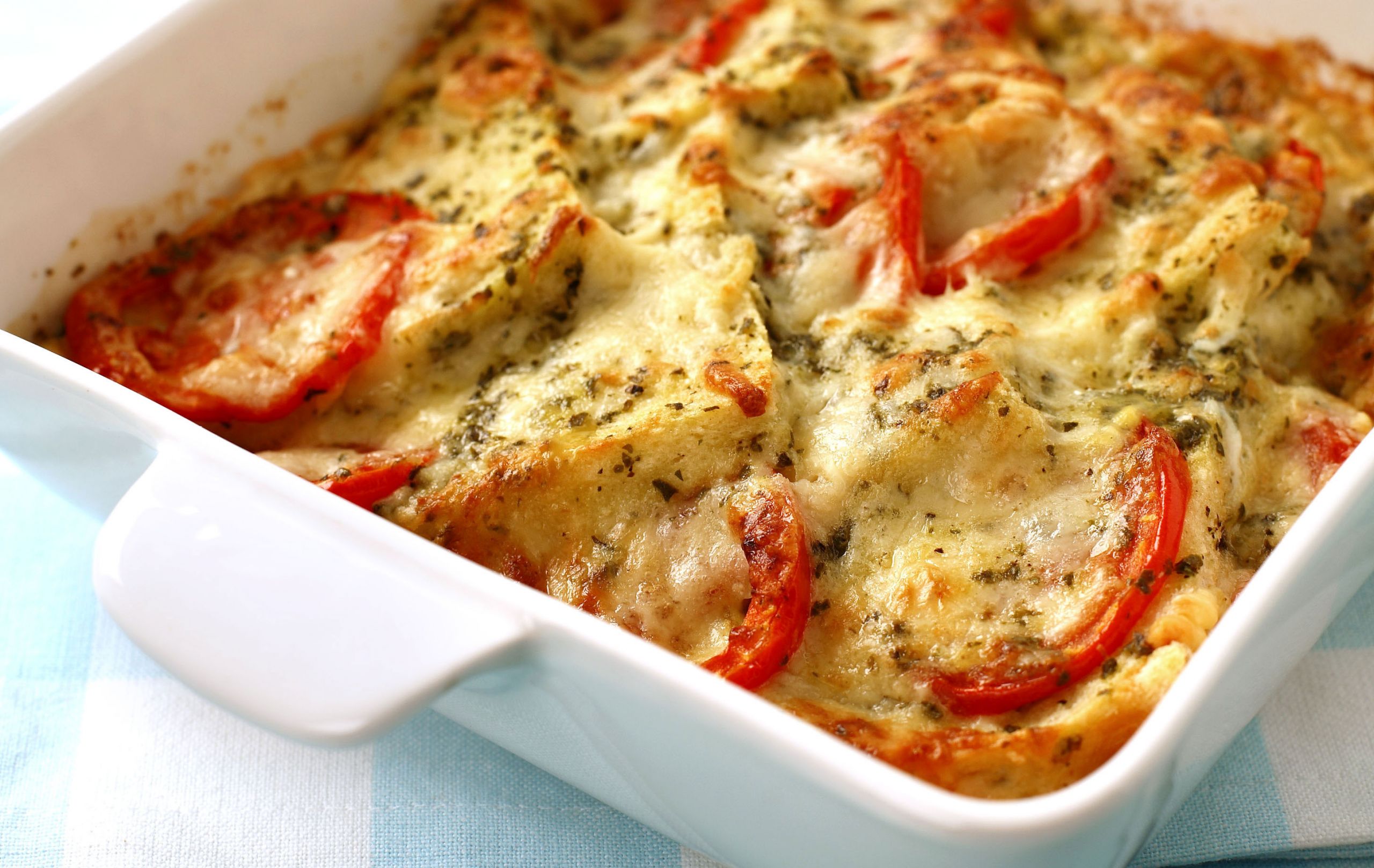 Baked Macaroni And Cheese With Tomatoes And Breadcrumbs
 Cheese And Tomato Bake Dinner Recipes