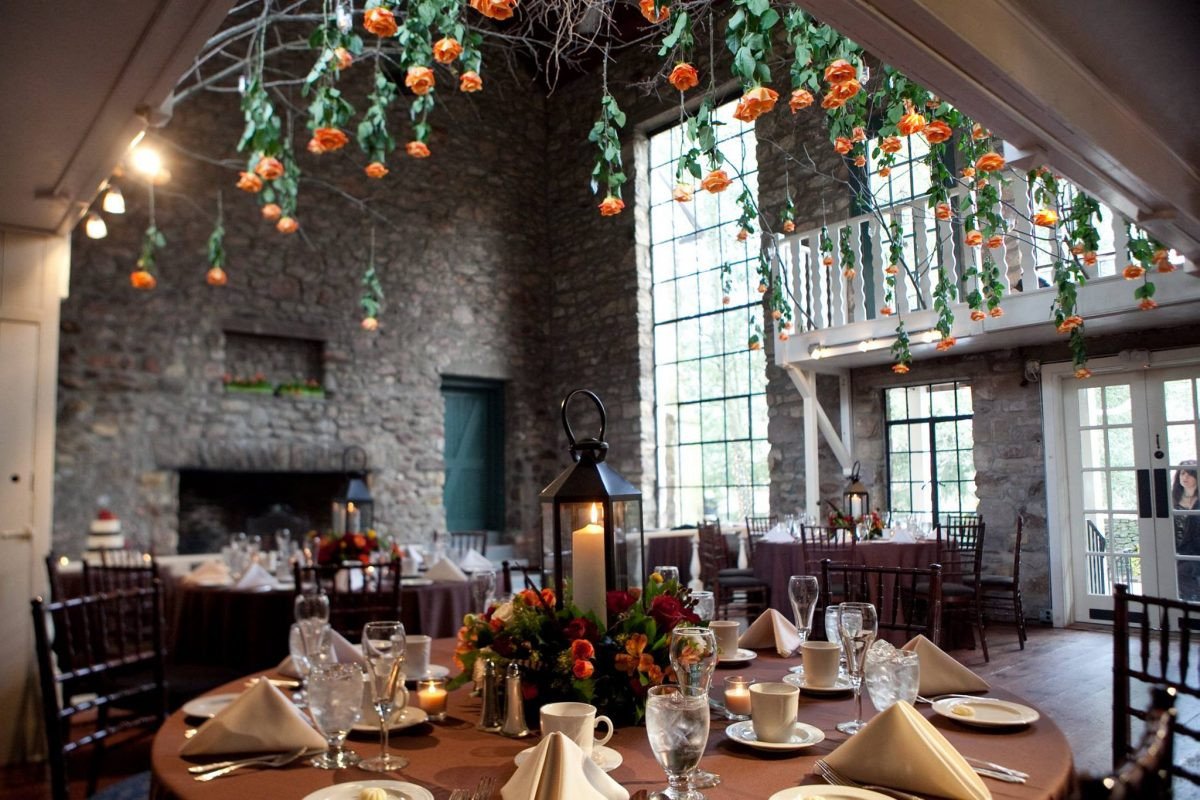 Barn Wedding Venues In Pa
 This Fieldstone Barn Wedding Venue in Pennsylvania Is So