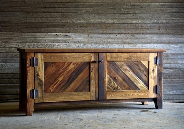 Barn Wood Furniture DIY
 Reclaimed barn wood furniture with special character and charm