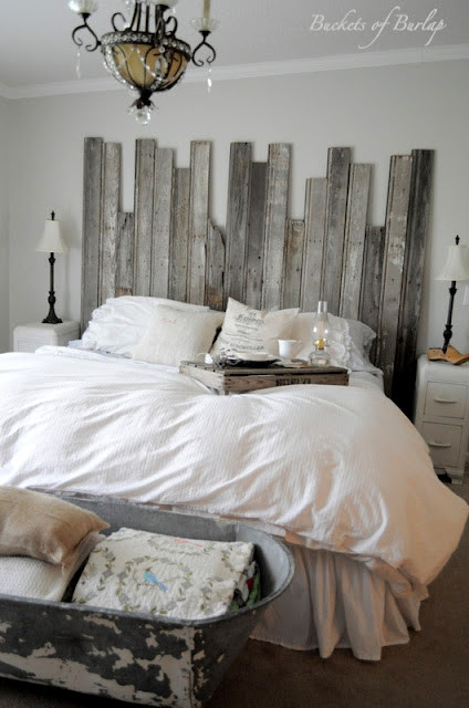 Barnwood Headboard DIY
 25 Great DIY Headboard Ideas