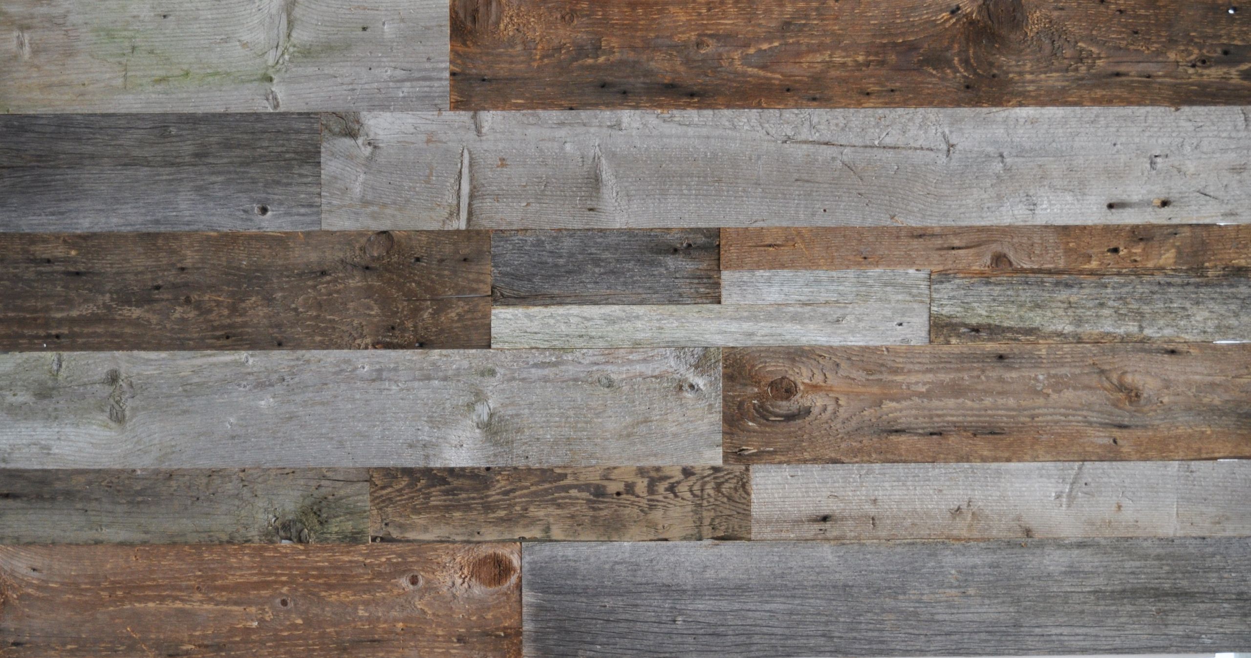 Barnwood Wall DIY
 DIY Reclaimed Wood Accent Wall Grey and Natural Brown