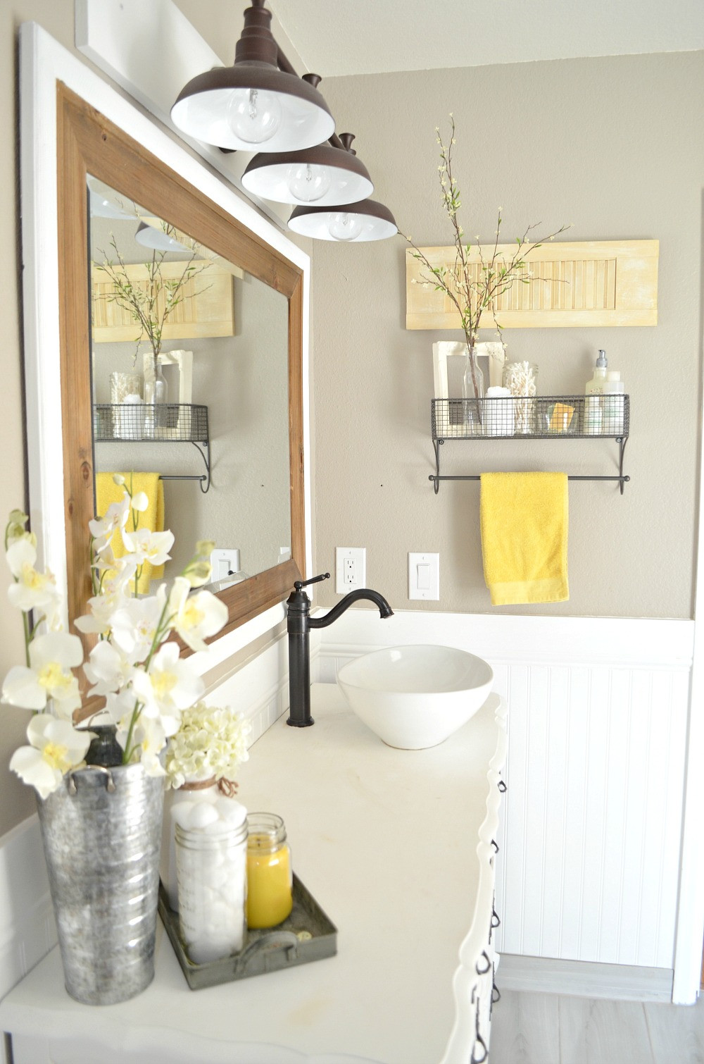 Bathroom Decor Items
 How to Easily Mix Vintage and Modern Decor Little