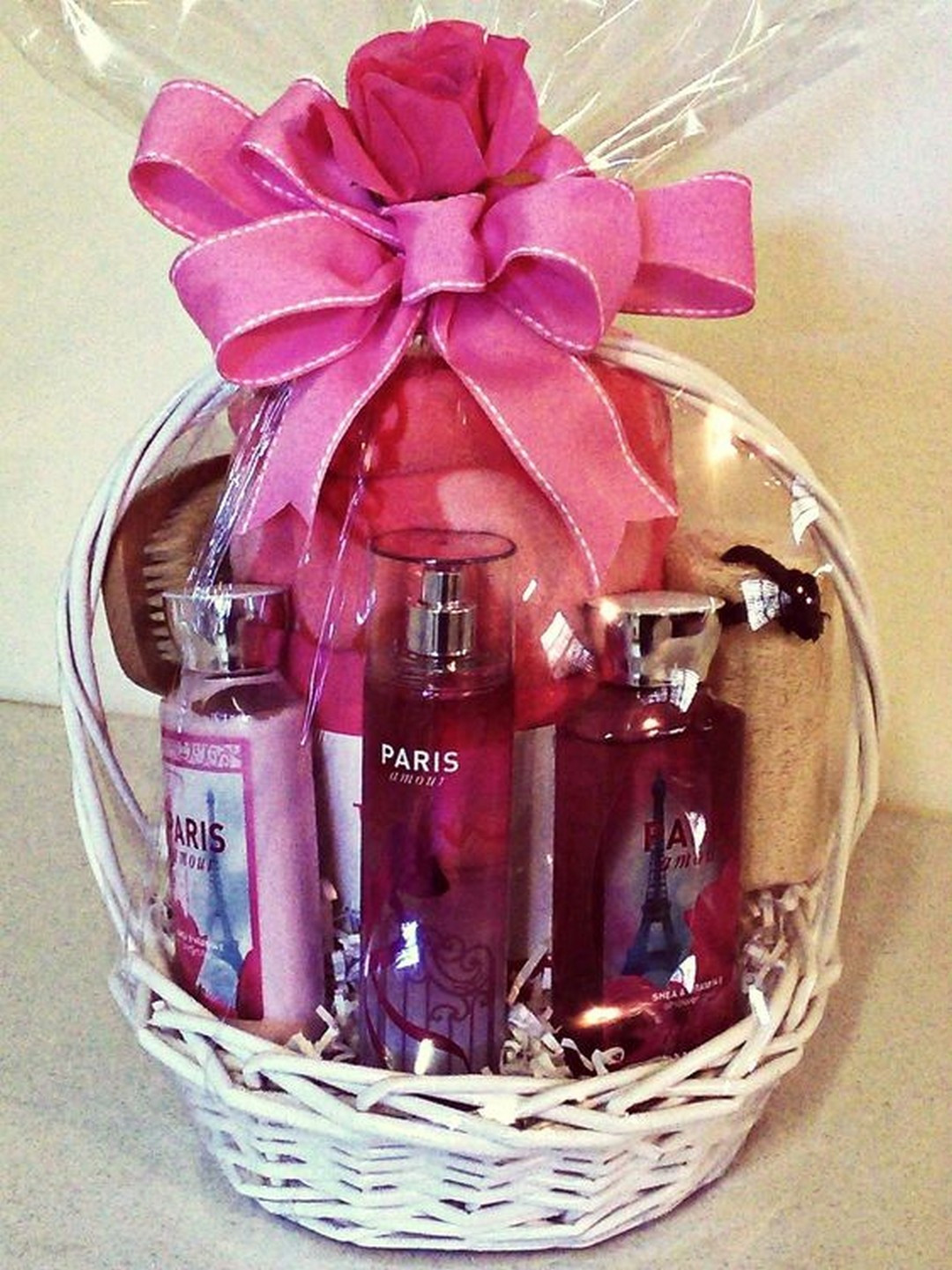 Bathroom Gift Basket Ideas
 How to Easily Make Aesthetic Bathroom Gift Basket Designs