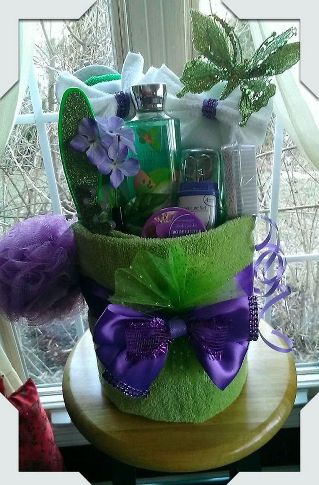 Bathroom Gift Basket Ideas
 How to Easily Make Aesthetic Bathroom Gift Basket Designs