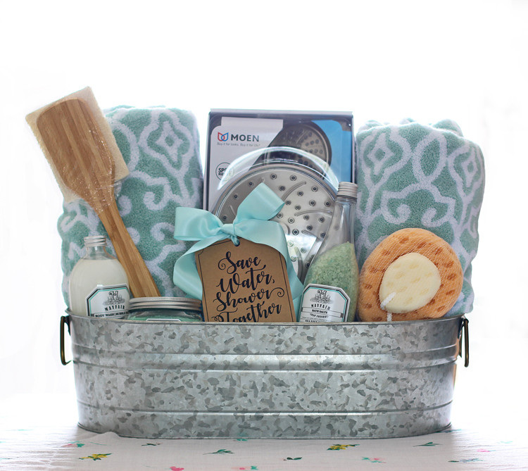 Bathroom Gift Basket Ideas
 Shower Themed DIY Wedding Gift Basket Idea The Craft Patch