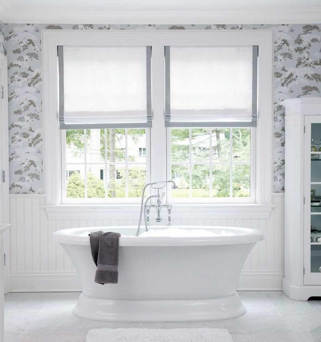 Bathroom Shower Window
 9 Bathroom Window Treatment Ideas