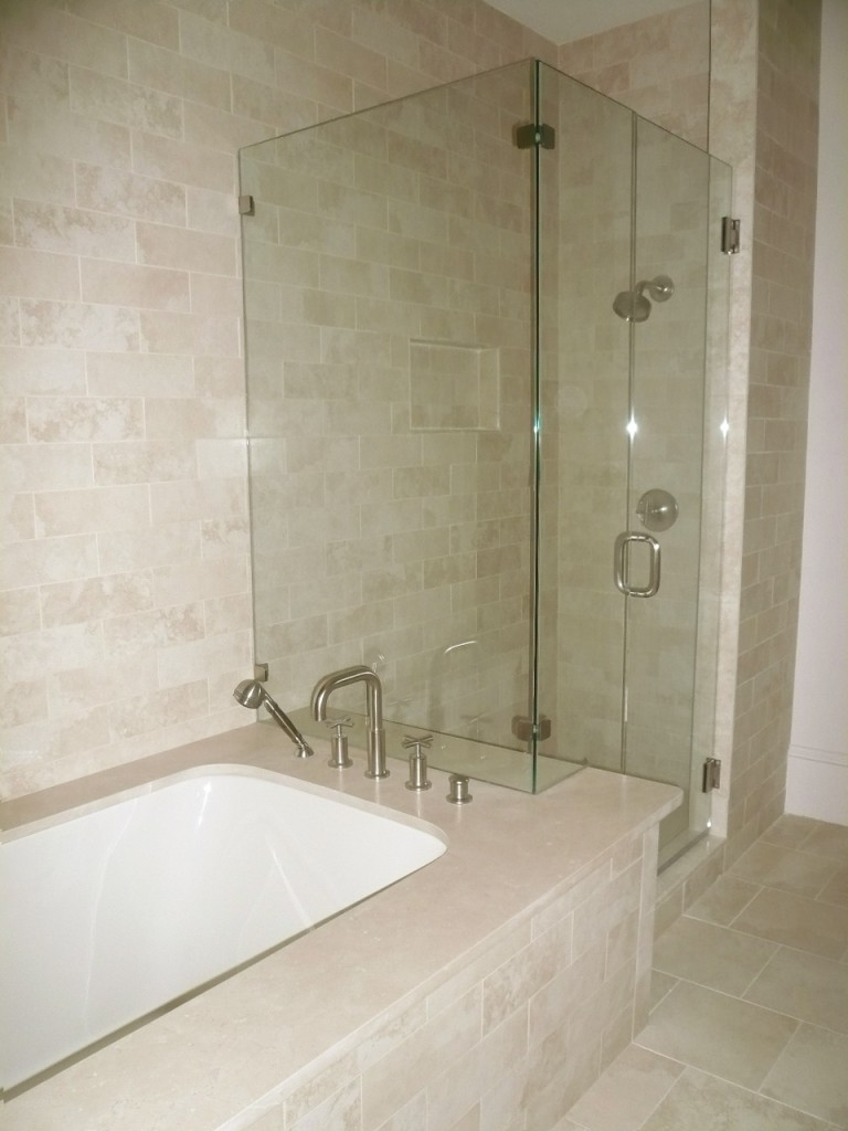 Bathroom Showers And Tubs
 Undermount Bath tubs