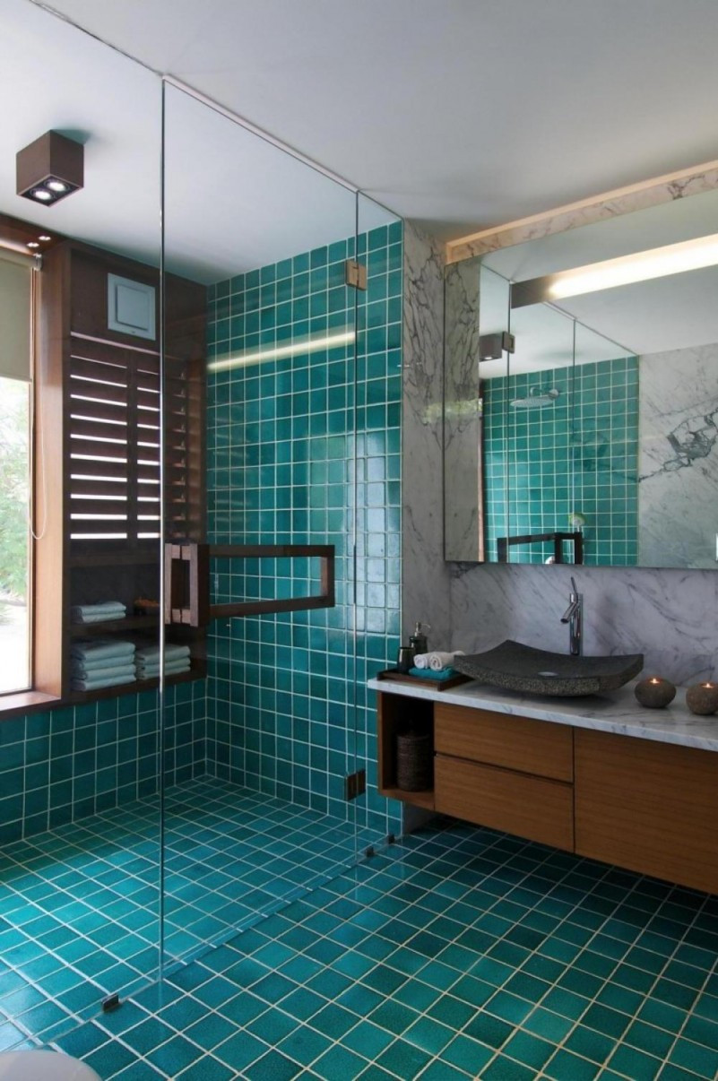 Bathroom Tiles Combination
 20 Functional & Stylish Bathroom Tile Ideas