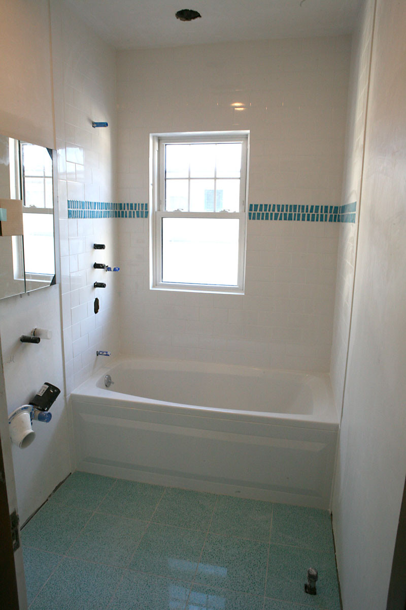 Bathroom Window Ideas Small Bathrooms
 Tips and Tricks in Small Bathroom Renovation MidCityEast