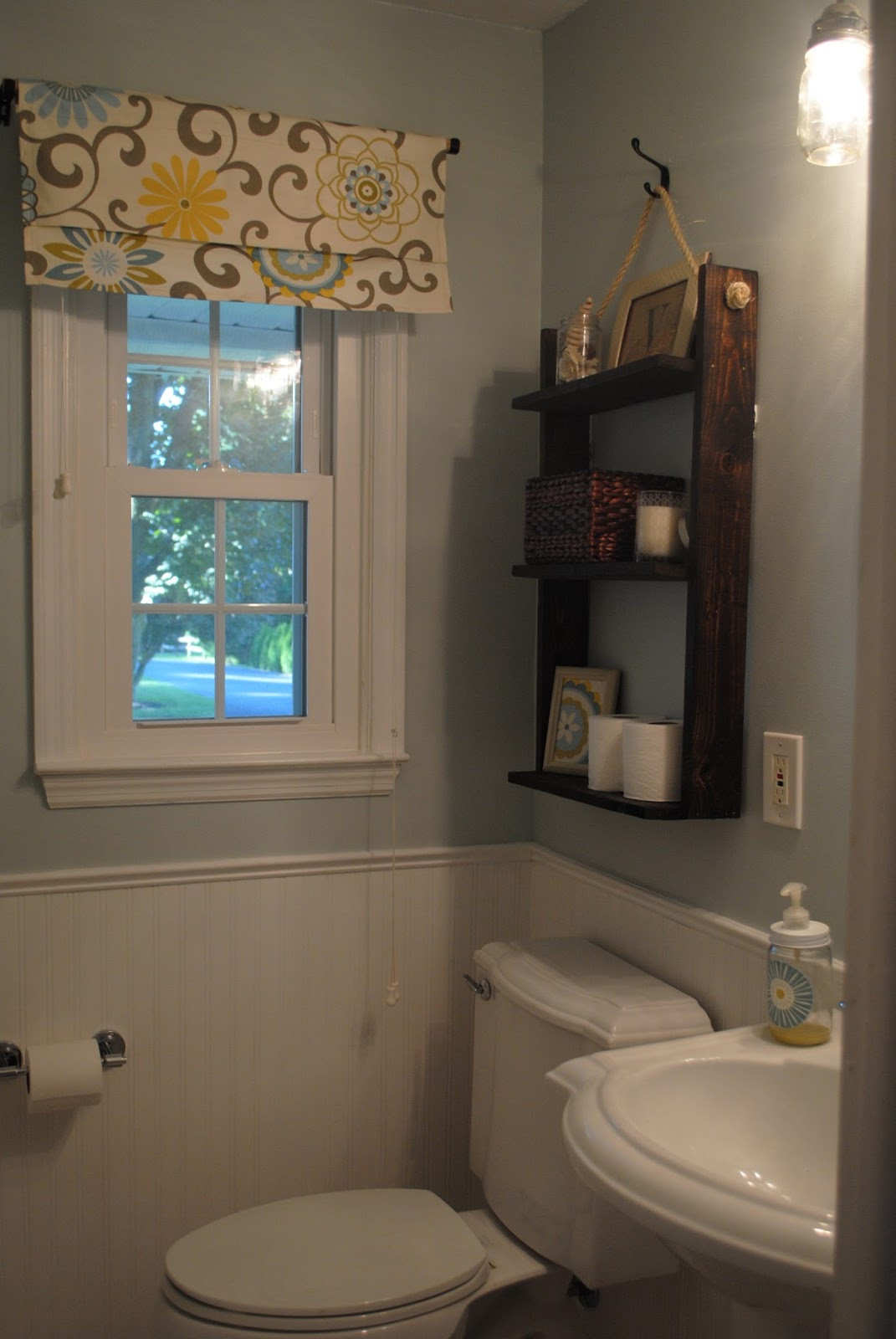 Bathroom Window Ideas Small Bathrooms
 Two It Yourself REVEAL $100 Small Bathroom Makeover