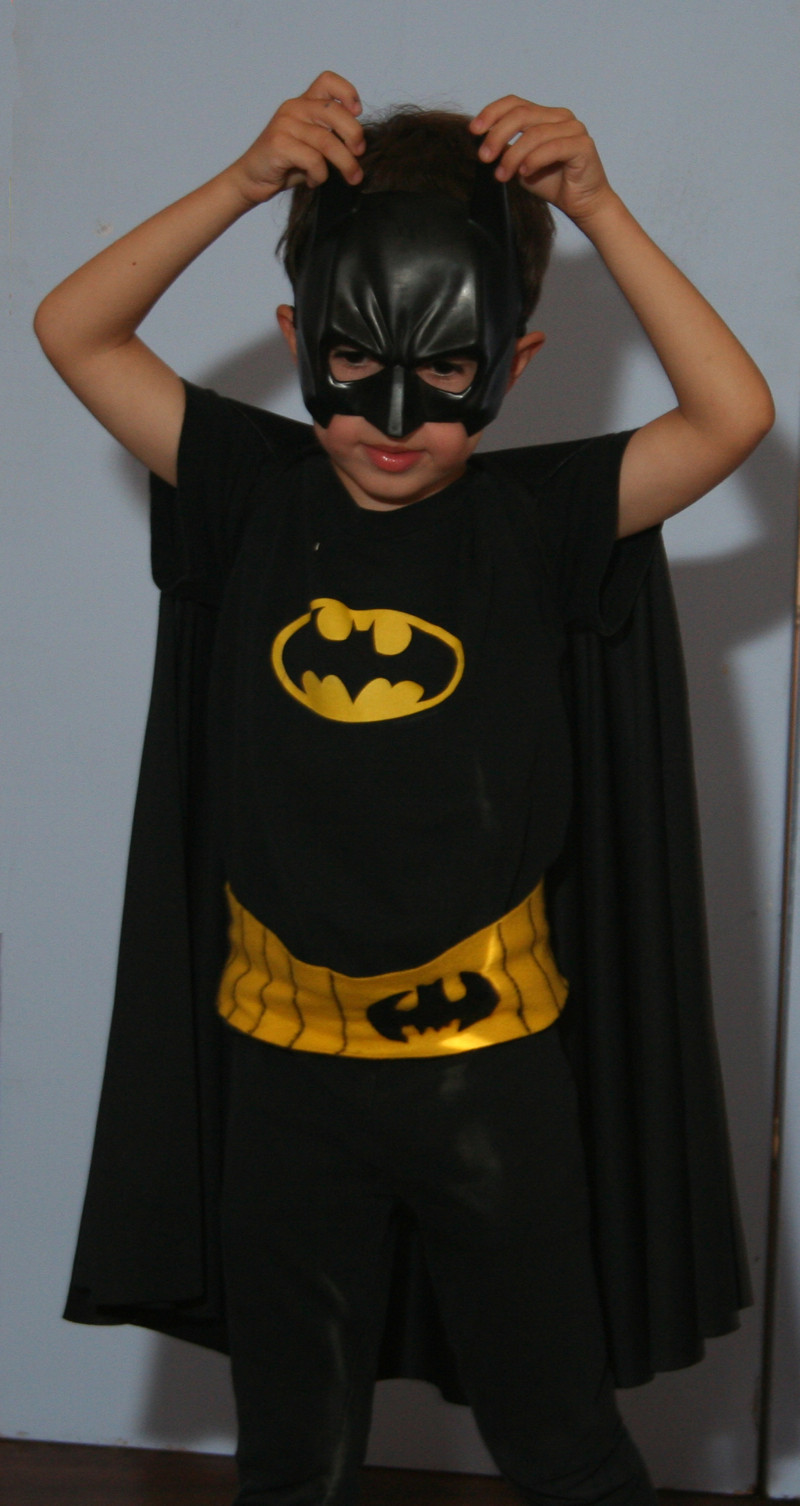 Batman DIY Costume
 More DIY costumes for kids