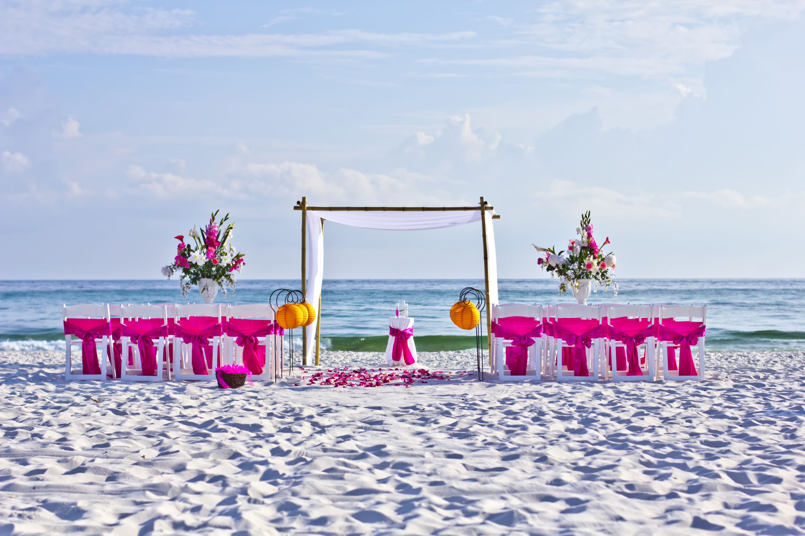 Beach Wedding Decorations
 Amazing Beach Wedding Decoration Ideas